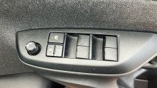 Toyota Yaris Cross 1.5 Hybrid Design 5dr CVT Hybrid Estate